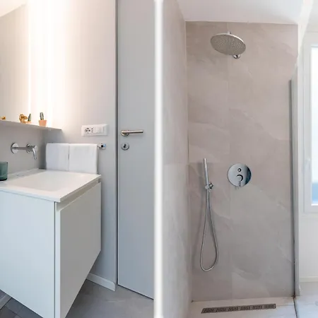 Cantoni 4a - Loft At Colosseum