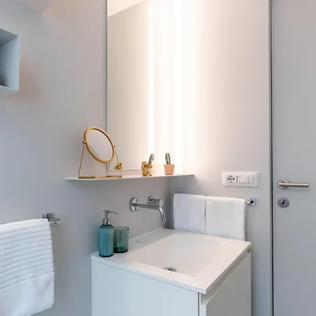 Cantoni 4a - Loft At Colosseum Apartman